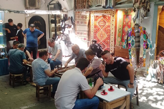 Tours of the Grand Bazaar of Istanbul with its Terraces and Behind the Scenes - Legendary shops: carpet, silk, and ceramics—how to browse smarter