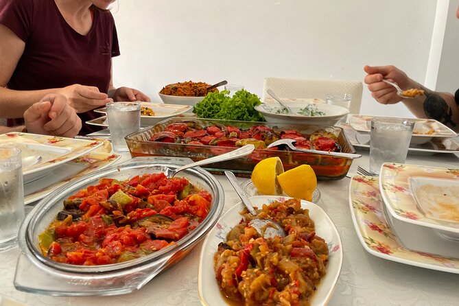 Traditional Family Dinner in Istanbul with with Eastern Family - A practical way to prepare so the evening feels easy