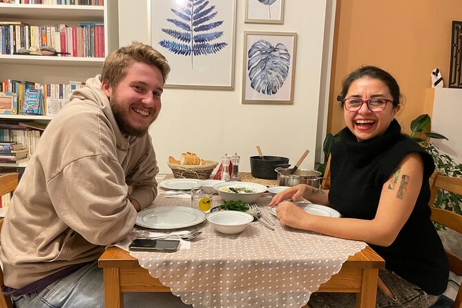 Traditional Home Cooking with a Local in İstanbul City Center - Back at Gülşah’s home: the difference between cooking classes and home-cooking