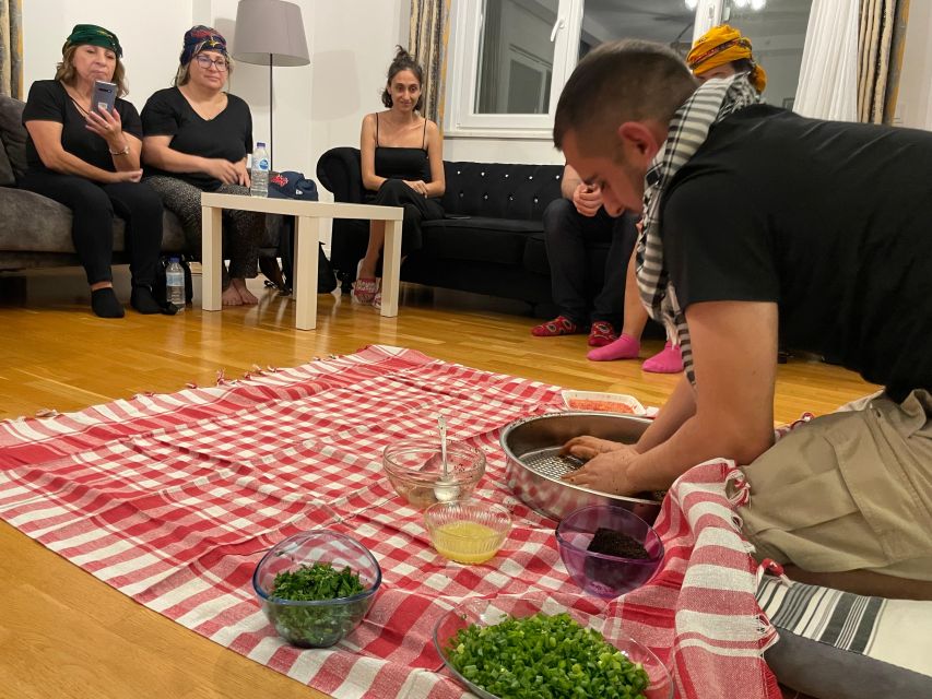 Traditional Home Dinner Night with Çiğköfte - Learn and Eat - What a home çiğköfte night in Istanbul really feels like