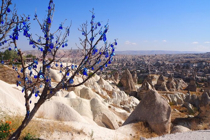 Turkey's Highlights - Pamukkale, Ephesus, Cappadocia Trip & Balloon Ride Option - Hotels and guides: Premium vs Deluxe, and why guide quality matters