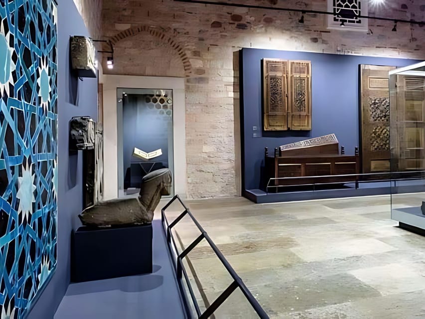 Turkish and Islamic Arts Museum: Entry Ticket & Audio Guide - Manuscripts and calligraphy: reading without needing to read