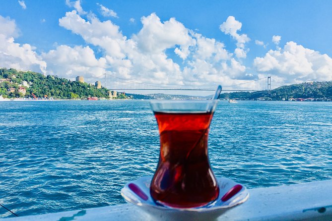 Two (2) Days Istanbul Old City and Two Continents Walking Tour - Day 1: Hagia Sophia, Topkapi Views, and the Blue Mosque Walk-Through
