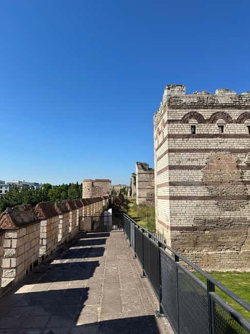 Walls of Contantinople and Byzantine Palace Tour - Golden Gate to Yedikule: starting with the Ottoman stronghold