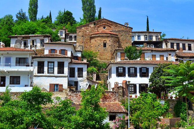 Western Turkey Explorer - 5 Days - Day 4: Pergamum ruins, Artemis at the edge of legend, and an Aegean night in Kusadasi