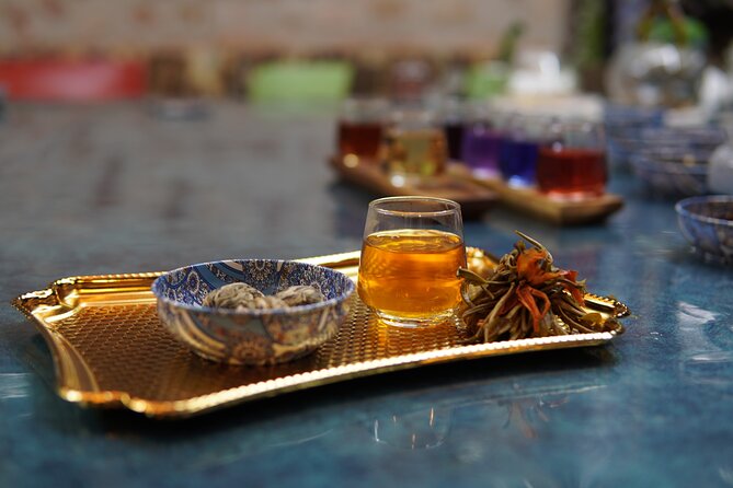World Teas and Turkish Tea Brewing & Tasting Workshop in Istanbul - The Flavor Lesson: Water Temperature and Steeping Time