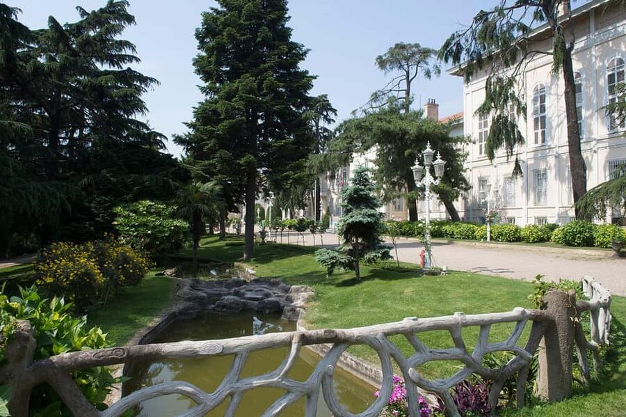 Yildiz Palace Skip the Ticket Line Entry & Audio Guide - Getting In Smoothly: QR Ticket, Valide Gate, and the Security Reality